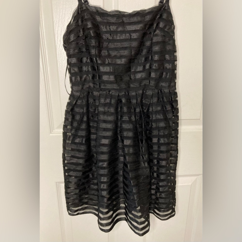H&M Dress - Picture 2 of 6